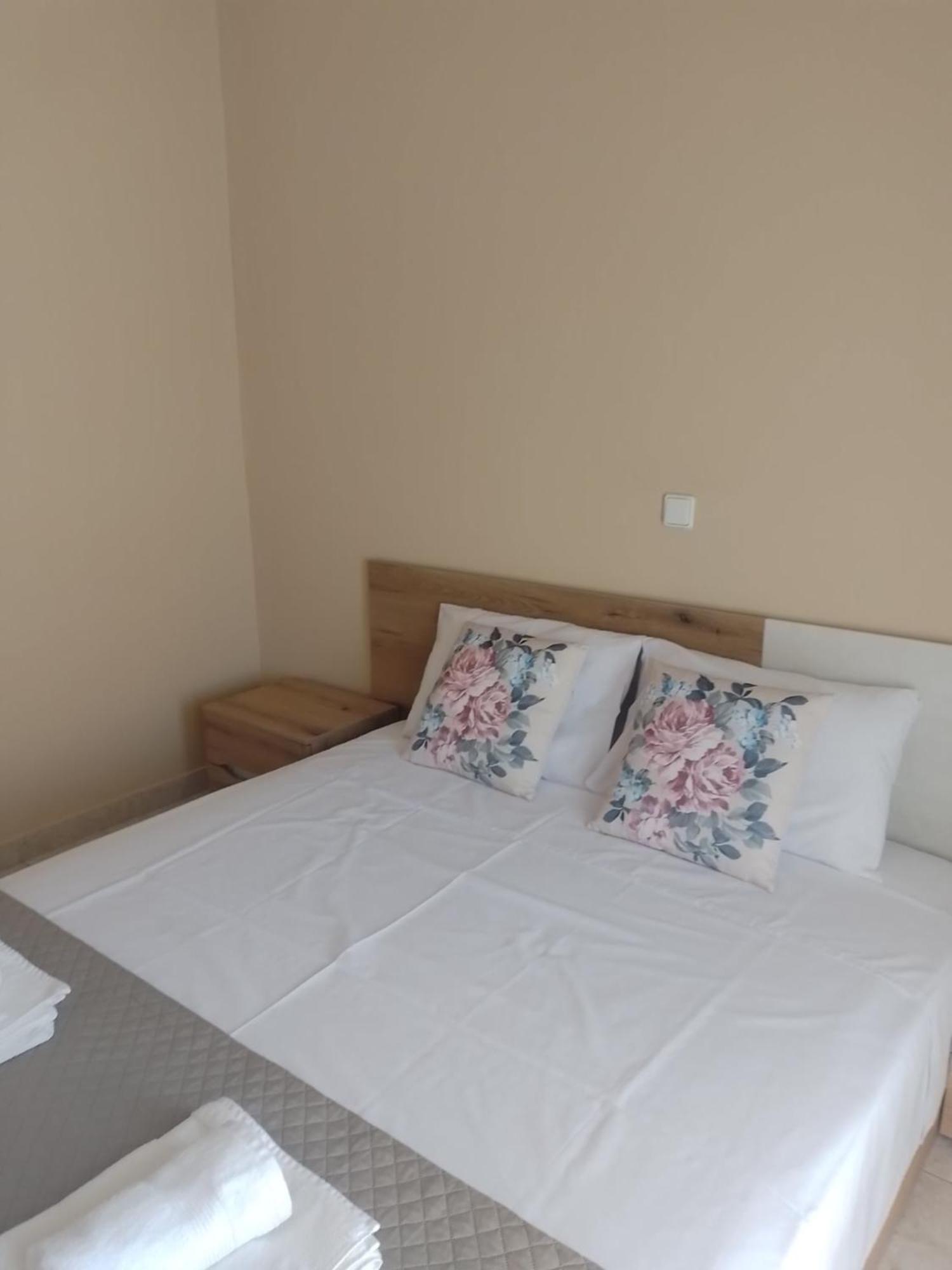 Kouinelis Apartment